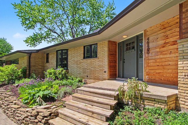 46800 Betty Hill Lane, Plymouth Charter Twp, MI 48170