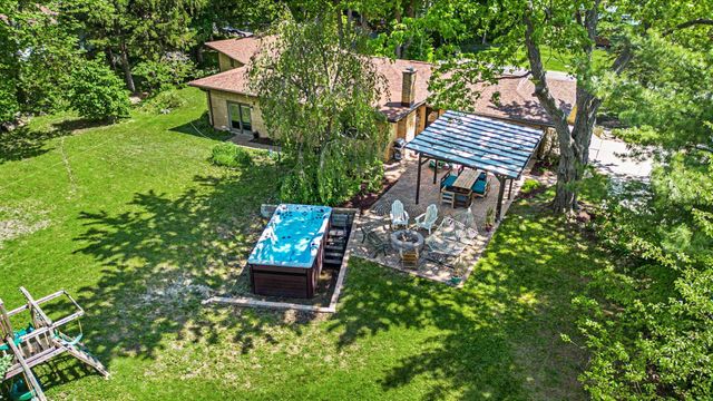 46800 Betty Hill Lane, Plymouth Charter Twp, MI 48170