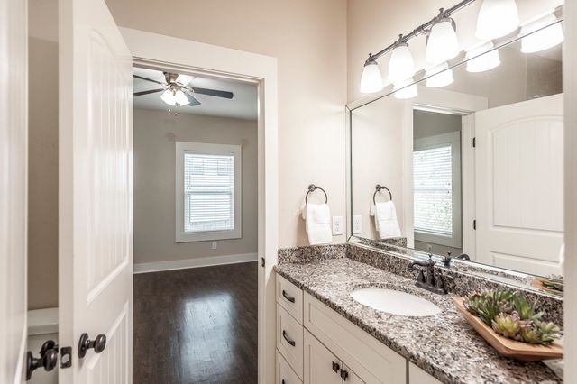 937B Spain Ave, Nashville, TN 37216