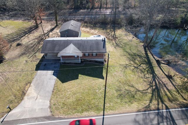 5676 State Highway 1651, Pine Knot, KY 42635