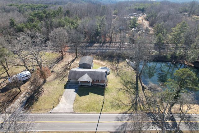 5676 State Highway 1651, Pine Knot, KY 42635