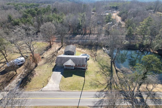5676 State Highway 1651, Pine Knot, KY 42635