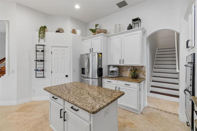 5303 CLOUDS PEAK DRIVE, Lutz, FL 33558