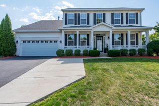 1650 Natures Way, Lindenhurst, IL 60046