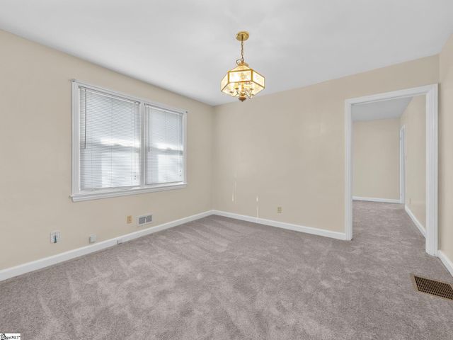 613 Greenhill Road, Spartanburg, SC 29303