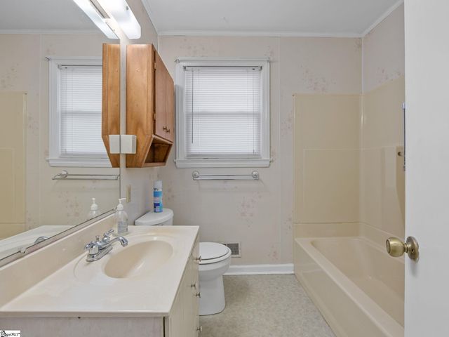 613 Greenhill Road, Spartanburg, SC 29303