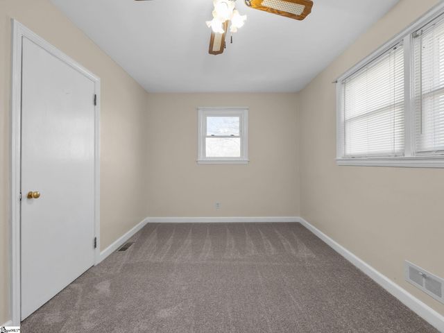 613 Greenhill Road, Spartanburg, SC 29303