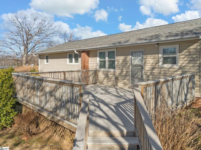 613 Greenhill Road, Spartanburg, SC 29303