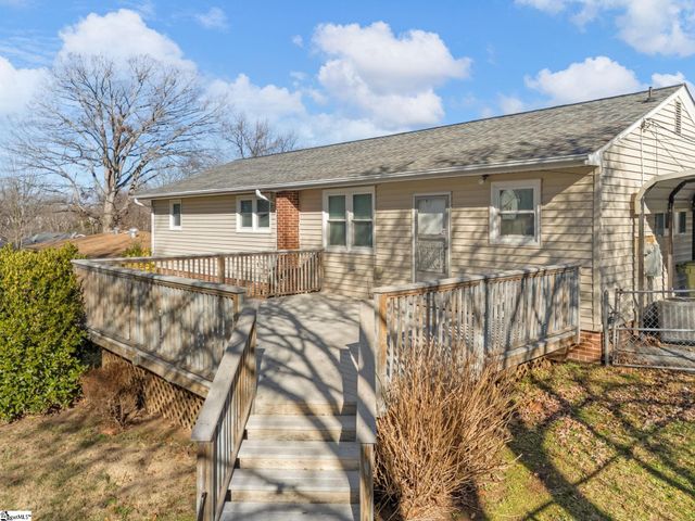 613 Greenhill Road, Spartanburg, SC 29303