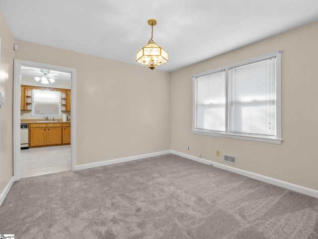 613 Greenhill Road, Spartanburg, SC 29303