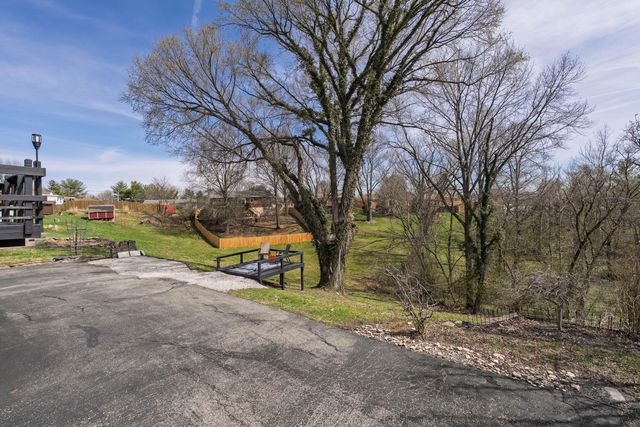 12 Shaw Drive, Alexandria, KY 41001