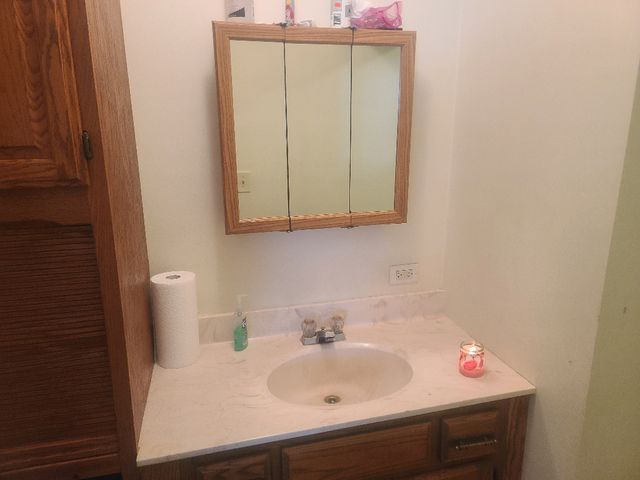13430 Ann Street, Blue Island, IL 60406