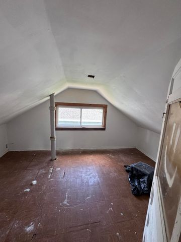 260 N Ohio Street, Hobart, IN 46342