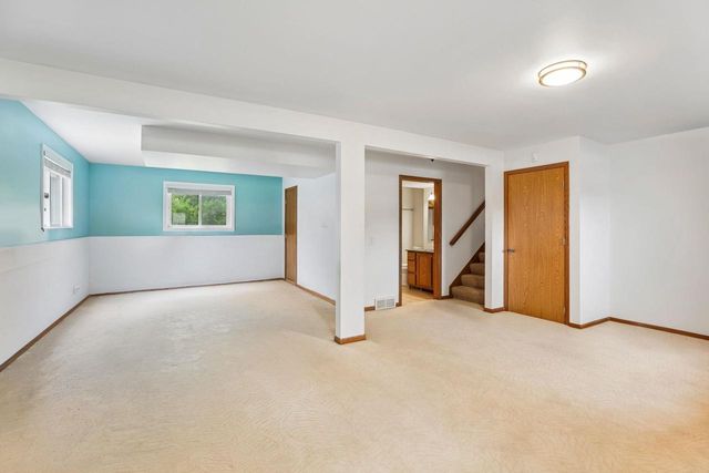 280 Kierstead Lane, Oregon, WI 53575