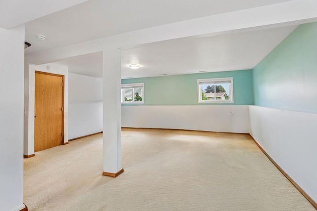280 Kierstead Lane, Oregon, WI 53575