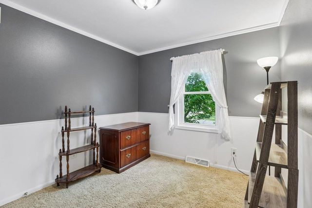 280 Kierstead Lane, Oregon, WI 53575