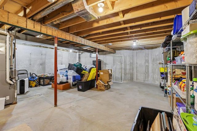 280 Kierstead Lane, Oregon, WI 53575