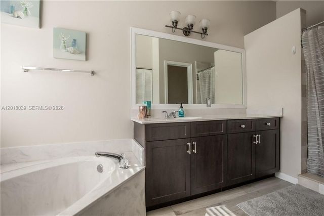 777 Tanglewood Cir, Weston, FL 33327