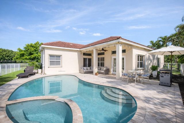 777 Tanglewood Cir, Weston, FL 33327