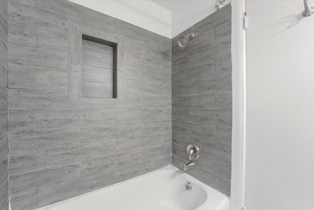 200 South Boulevard 1A, Evanston, IL 60202