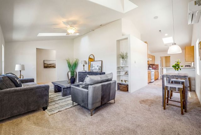 60 Camino De La Questa Del Aire, Placitas, NM 87043