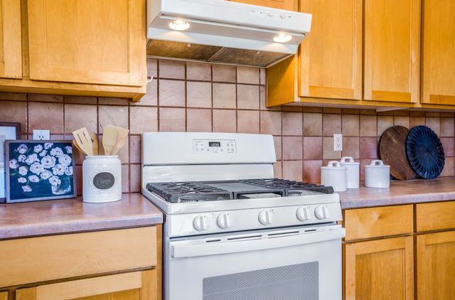 60 Camino De La Questa Del Aire, Placitas, NM 87043