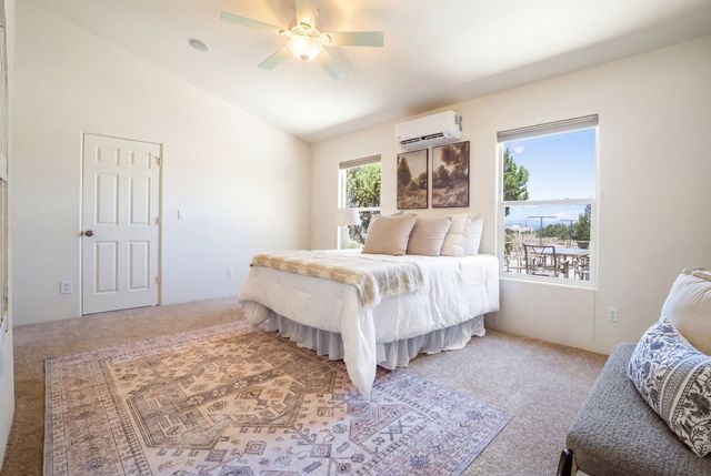 60 Camino De La Questa Del Aire, Placitas, NM 87043