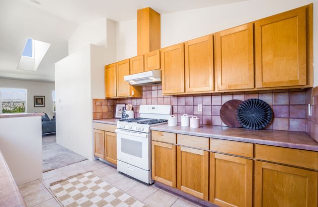 60 Camino De La Questa Del Aire, Placitas, NM 87043