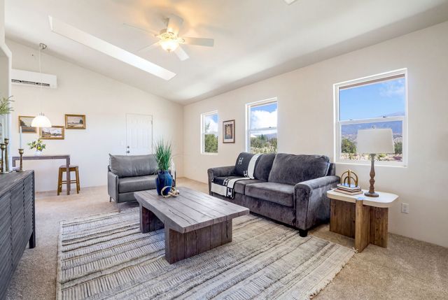 60 Camino De La Questa Del Aire, Placitas, NM 87043
