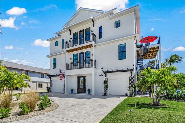 5691 Marimin DR, Bonita Springs, FL 34134