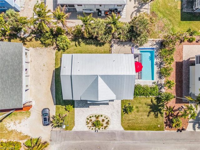 5691 Marimin DR, Bonita Springs, FL 34134