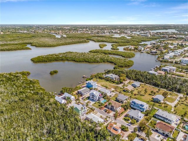 5691 Marimin DR, Bonita Springs, FL 34134