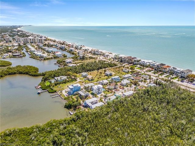 5691 Marimin DR, Bonita Springs, FL 34134