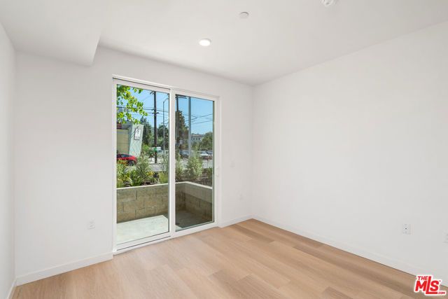 4406 Fulton Street 105, Sherman Oaks, CA 91423