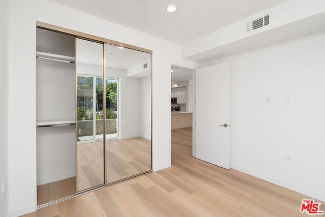 4406 Fulton Street 105, Sherman Oaks, CA 91423