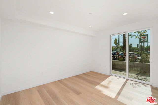 4406 Fulton Street 105, Sherman Oaks, CA 91423