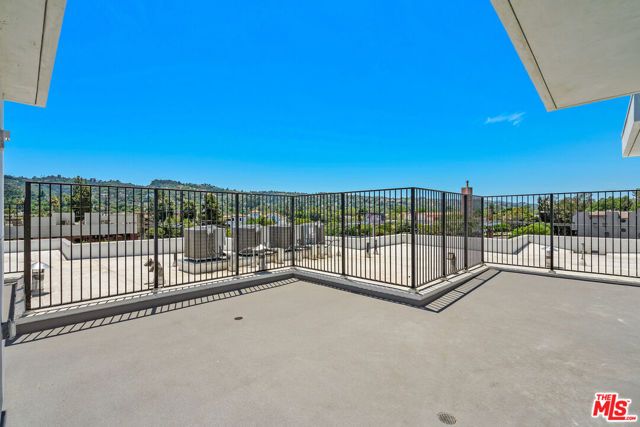 4406 Fulton Street 105, Sherman Oaks, CA 91423