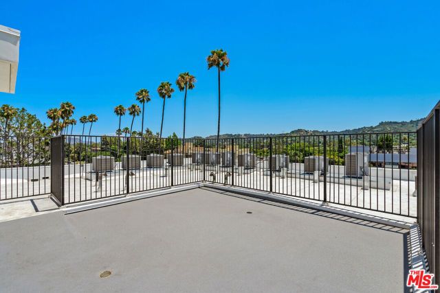 4406 Fulton Street 105, Sherman Oaks, CA 91423