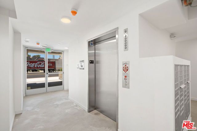 4406 Fulton Street 105, Sherman Oaks, CA 91423