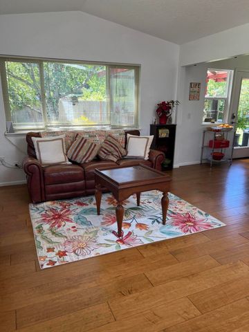 7518 Elk River Court, Elk River, CA 95503