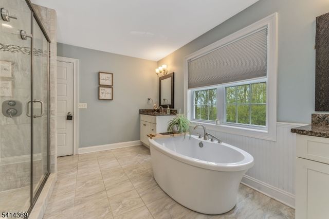 40 Quakertown Rd, Franklin Twp., NJ 08867