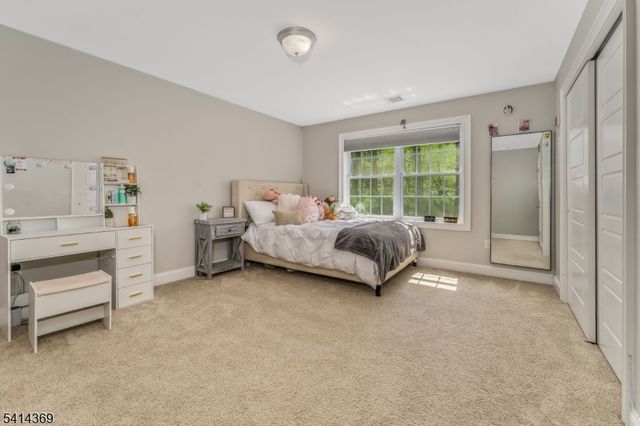 40 Quakertown Rd, Franklin Twp., NJ 08867