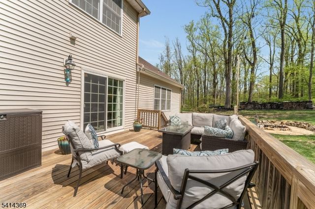 40 Quakertown Rd, Franklin Twp., NJ 08867
