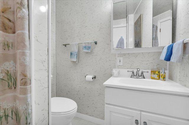 7226 Lakeview Drive, Lexington, MI 48450