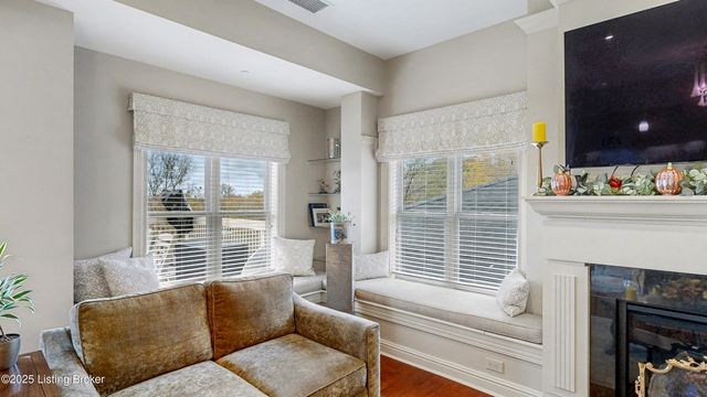 1409 Mockingbird Terrace Dr, UNIT 104, Louisville, KY 40207