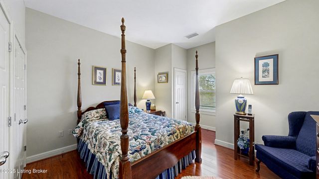 1409 Mockingbird Terrace Dr, UNIT 104, Louisville, KY 40207