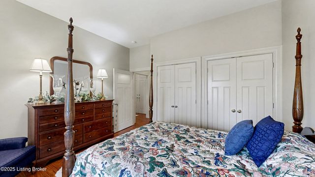 1409 Mockingbird Terrace Dr, UNIT 104, Louisville, KY 40207