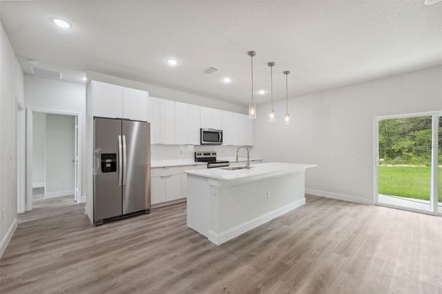 732 W MACROY PLACE, Dunnellon, FL 34434