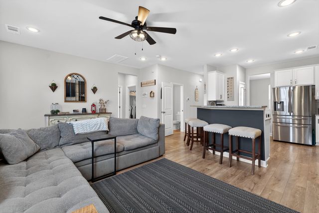 4407 Bomeadows Dr, SW, Murfreesboro, TN 37128