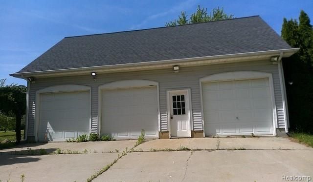 561 S Elba Road, Elba Township, MI 48446